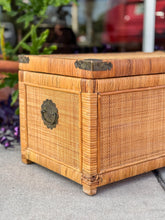 Load image into Gallery viewer, Vintage Woven Trunk
