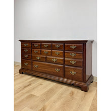 Load image into Gallery viewer, Vintage Dresser American Drew Nine Drawer Lowboy Traditional Brass Hardware