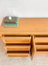 Load image into Gallery viewer, Blonde Thomasville 9 Drawer Dresser