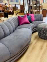 Load image into Gallery viewer, Vintage Serpentine Bernhardt Sofa