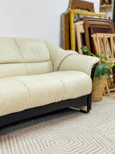 Load image into Gallery viewer, Ekornes Stressless Oslo Loveseat