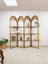 Load image into Gallery viewer, Arched Rattan Room Divider Shelf