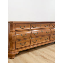 Load image into Gallery viewer, Century Furniture Provincial Curvy 9-Drawer Dresser Vintage Classical Bedroom