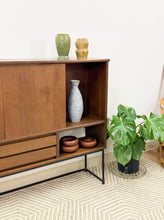 Load image into Gallery viewer, Mid Century Room Divider Shelf