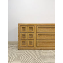Load image into Gallery viewer, Thomasville Blonde Oak 9-Drawer Dresser Vintage Bedroom Storage MCM Dresser