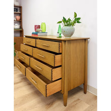 Load image into Gallery viewer, Vintage Davis Furniture MCM Atomic 8 Drawer Dresser With Wood Pulls Clean Lines