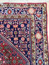 Load image into Gallery viewer, Vintage Bidjar Rug