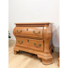 Load image into Gallery viewer, Vintage Century Furniture Provincial Curvy Nightstand Pair Classic Bedroom Table