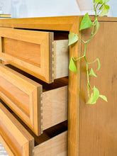 Load image into Gallery viewer, Blonde Thomasville 9 Drawer Dresser