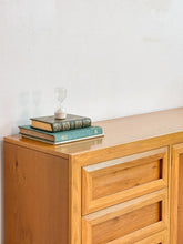 Load image into Gallery viewer, Blonde Thomasville 9 Drawer Dresser