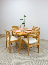 Load image into Gallery viewer, Vintage Table and Chairs Set