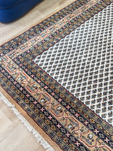 Load image into Gallery viewer, Vintage Indian Wool Rug