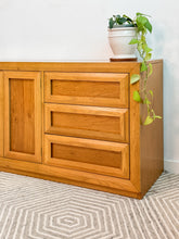 Load image into Gallery viewer, Blonde Thomasville 9 Drawer Dresser