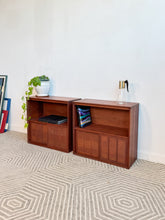 Load image into Gallery viewer, Pair of MCM shelves