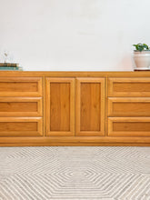 Load image into Gallery viewer, Blonde Thomasville 9 Drawer Dresser