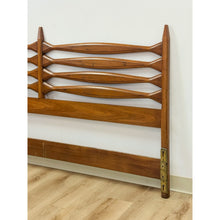 Load image into Gallery viewer, Vintage Heritage Furniture MCM Pointed King Headboard Mid Century Modern Bed