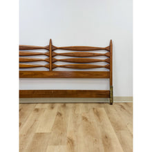 Load image into Gallery viewer, Vintage Heritage Furniture MCM Pointed King Headboard Mid Century Modern Bed