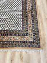 Load image into Gallery viewer, Vintage Indian Wool Rug
