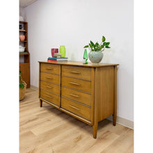 Load image into Gallery viewer, Vintage Davis Furniture MCM Atomic 8 Drawer Dresser With Wood Pulls Clean Lines
