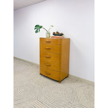 Load image into Gallery viewer, Heywood Wakefield MCM Tallboy 5-Drawer Dresser Pre-WWII Vintage 32" Wide
