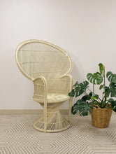 Load image into Gallery viewer, Vintage Peacock Chair

