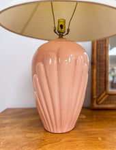 Load image into Gallery viewer, Vintage Shell Lamp
