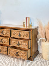 Load image into Gallery viewer, Bassett 9-Drawer Dresser
