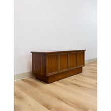 Load image into Gallery viewer, Lane Altavista MCM Blanket Chest End of Bed Bench Vintage Cedar Interior Mid Mod
