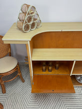 Load image into Gallery viewer, Bamboo Vintage Handmade Bar
