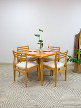 Load image into Gallery viewer, Vintage Table and Chairs Set
