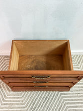 Load image into Gallery viewer, Vintage Hidden Vanity Storage Bench
