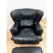 Load image into Gallery viewer, Calia Salotti Italian Black Leather Chair and Ottoman Set Made in Italy
