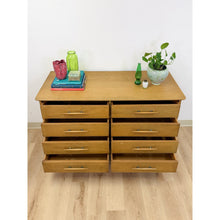 Load image into Gallery viewer, Vintage Davis Furniture MCM Atomic 8 Drawer Dresser With Wood Pulls Clean Lines
