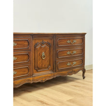 Load image into Gallery viewer, Ornate Thomasville French Provincial 9 Drawer Dresser With Metal Pulls Vintage
