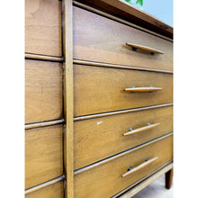 Load image into Gallery viewer, Vintage Davis Furniture MCM Atomic 8 Drawer Dresser With Wood Pulls Clean Lines
