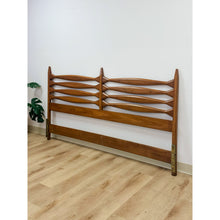 Load image into Gallery viewer, Vintage Heritage Furniture MCM Pointed King Headboard Mid Century Modern Bed
