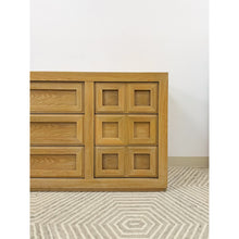 Load image into Gallery viewer, Thomasville Blonde Oak 9-Drawer Dresser Vintage Bedroom Storage MCM Dresser
