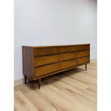 Load image into Gallery viewer, Vintage MCM Bassett Style Nine Drawer Dresser with Wood Inlays Collectable Retro
