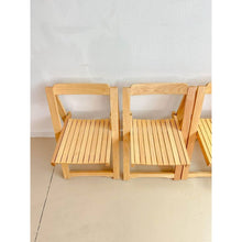 Load image into Gallery viewer, Set of 4 Vintage Wood folding chairs
