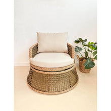 Load image into Gallery viewer, Woven Patio Swivel Chair
