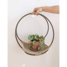 Load image into Gallery viewer, Round Hanging Vintage Plant Hanger
